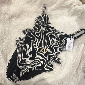 WeWoreWhat Black and White Swirl One-Piece